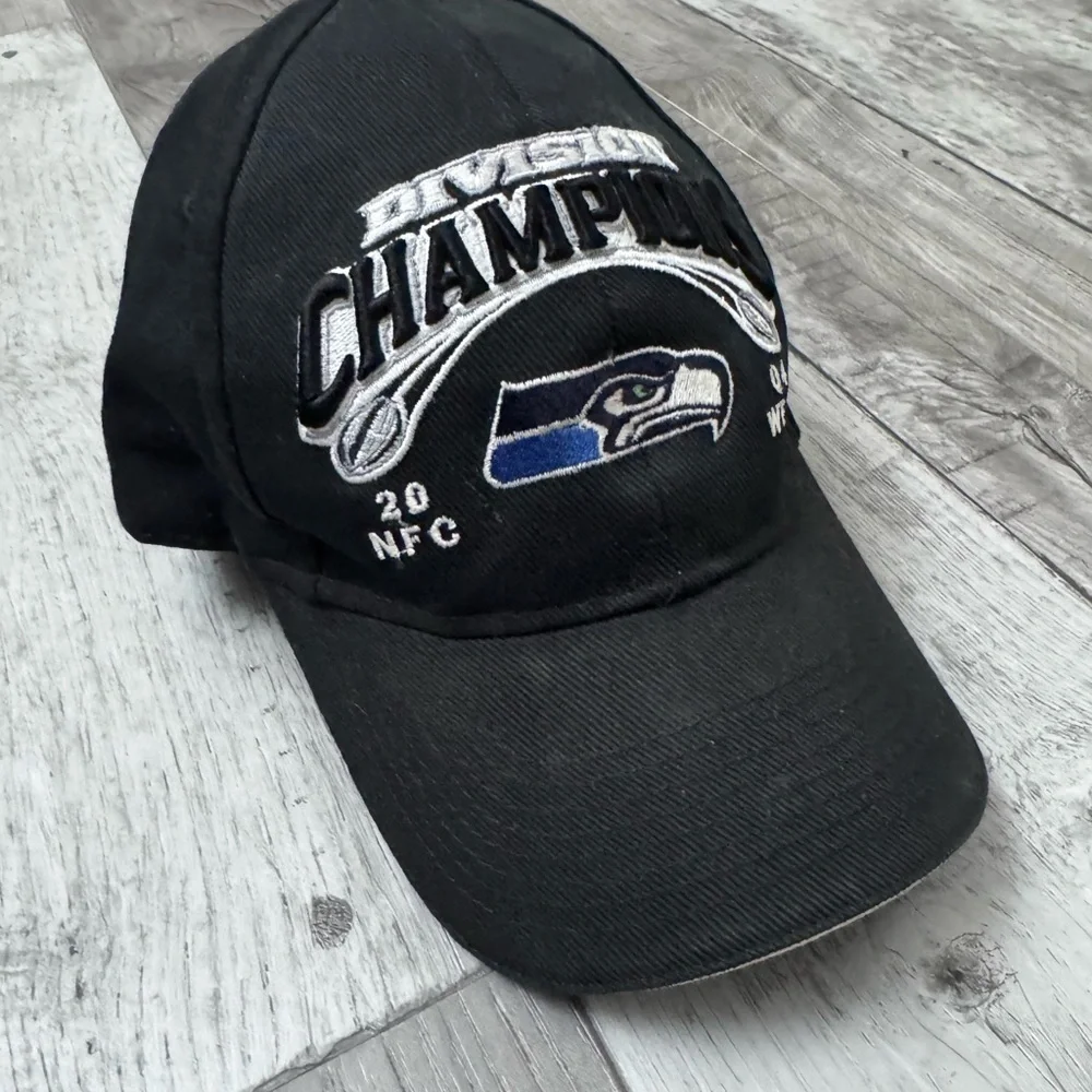 Seattle Seahawks Division Champions 2004 NFC WEST Hat SnapBack Black Vintage